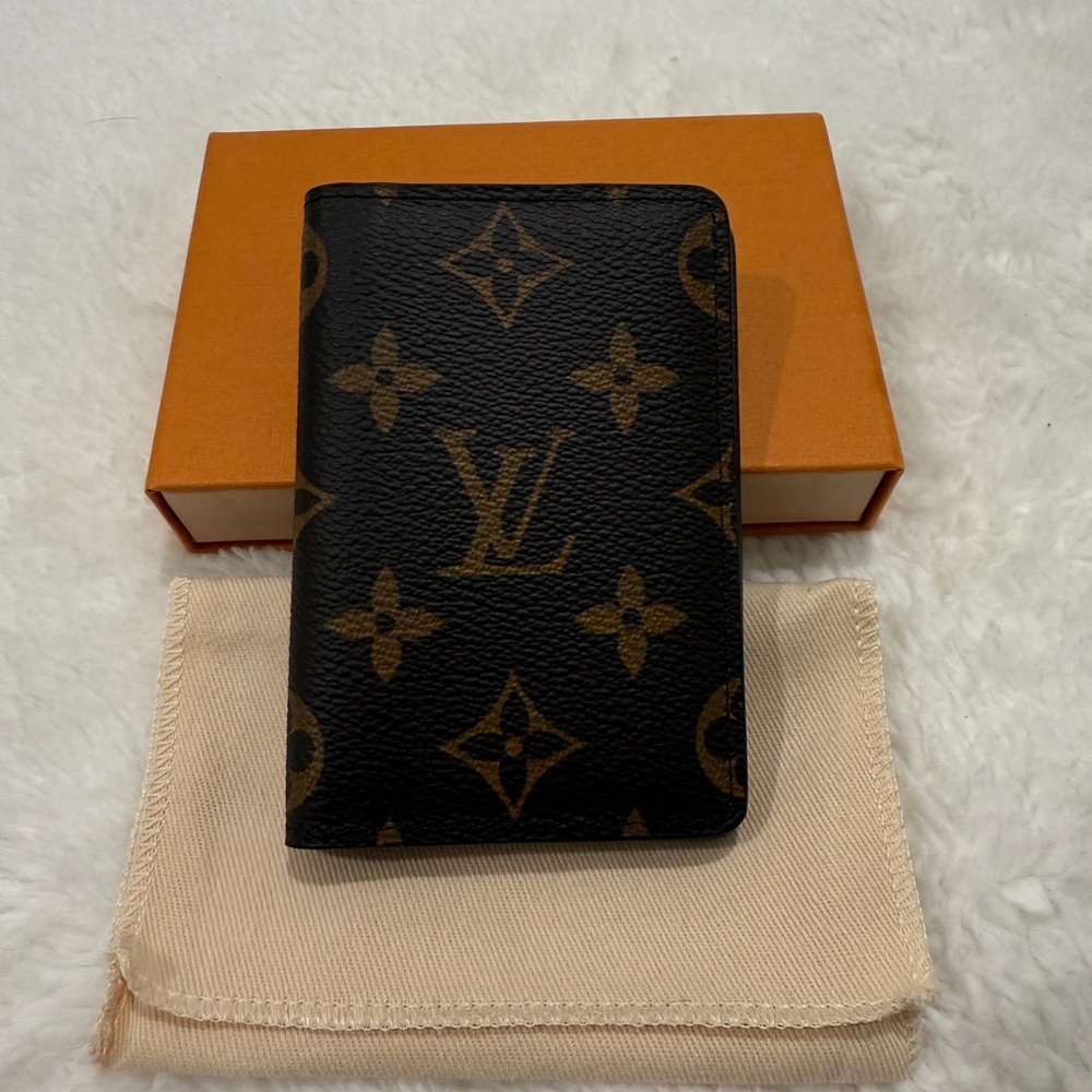 BNEW LOUIS VUITTON LV monogram pocket organizer wallet